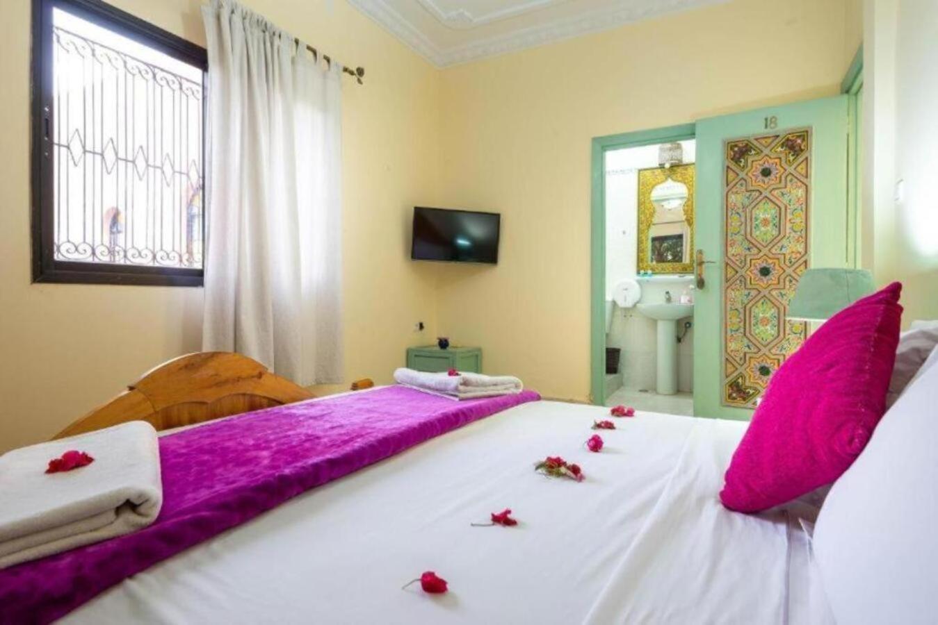 Riad Qodwa Sidi Abdallah Ghiat ภายนอก รูปภาพ