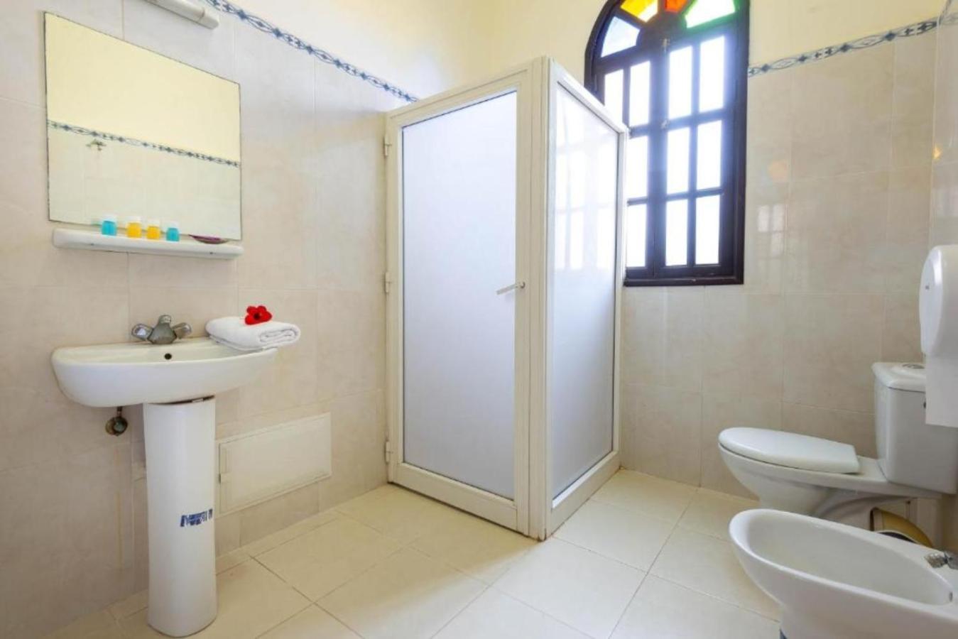 Riad Qodwa Sidi Abdallah Ghiat ภายนอก รูปภาพ